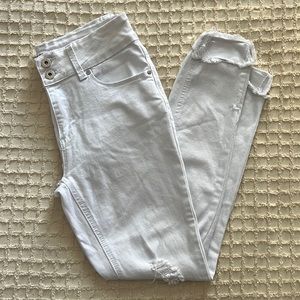 COPY - BLUE SAVVY/S(4)/White